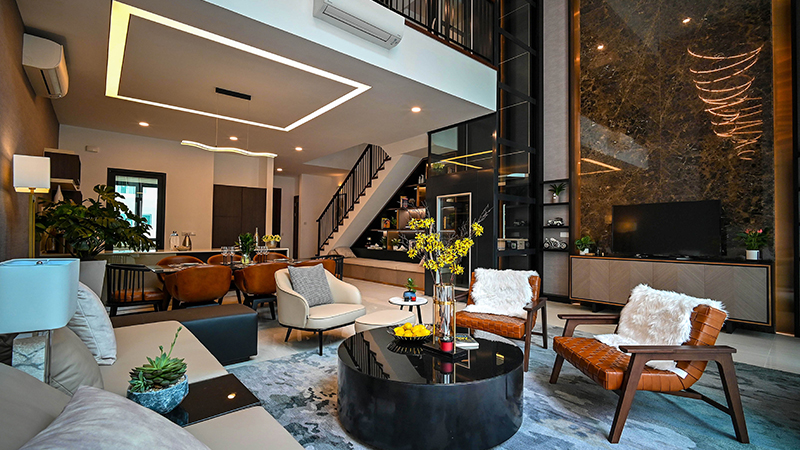 M3M The Cullinan Sector 94 modern swimming pool and high-rise view